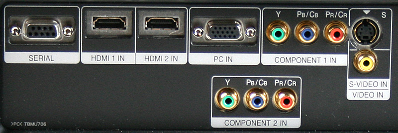 Illustration for article titled 1080p Smackmodo Pits Panasonic vs. Epson Projectors
